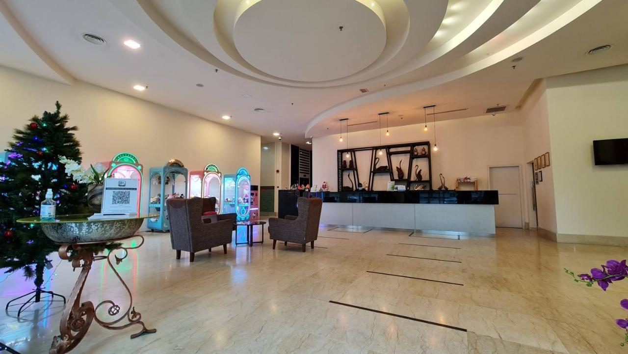 Swan Garden Hotel Malacca Exterior foto