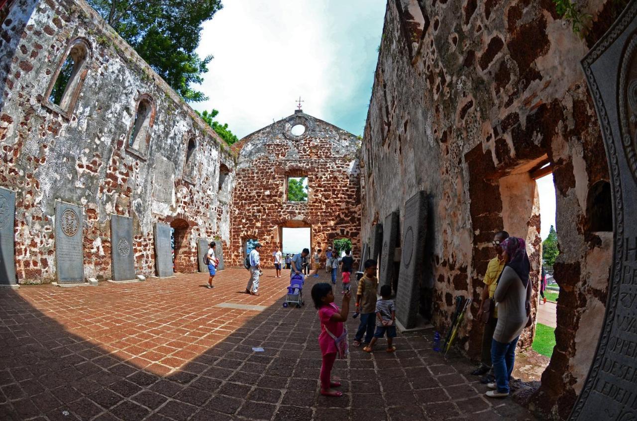 Swan Garden Hotel Malacca Exterior foto