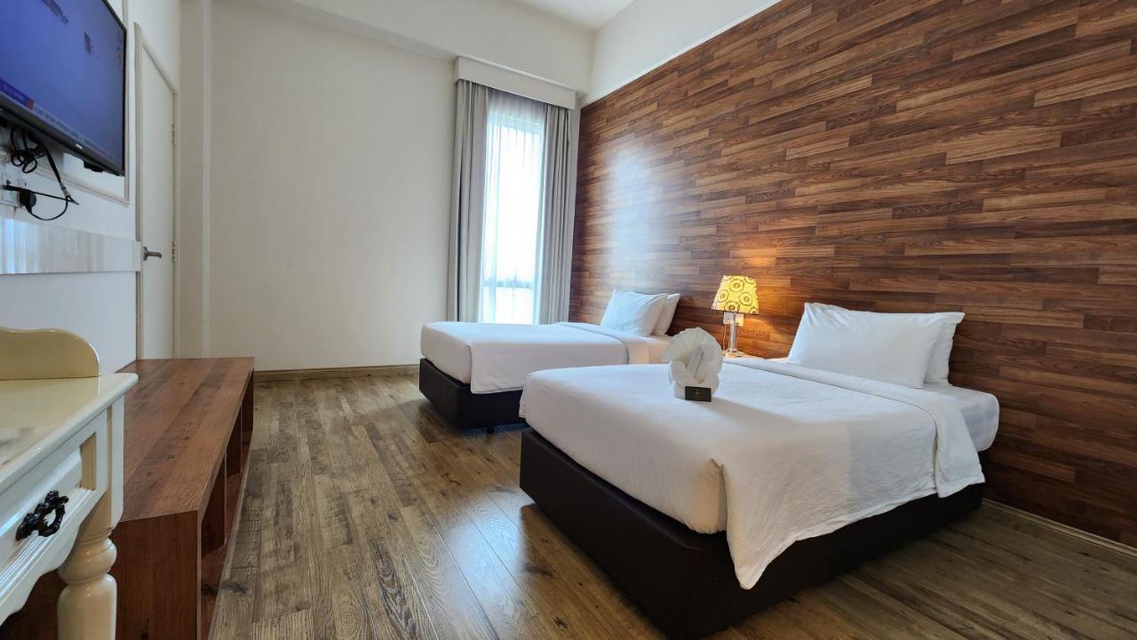 Swan Garden Hotel Malacca Exterior foto