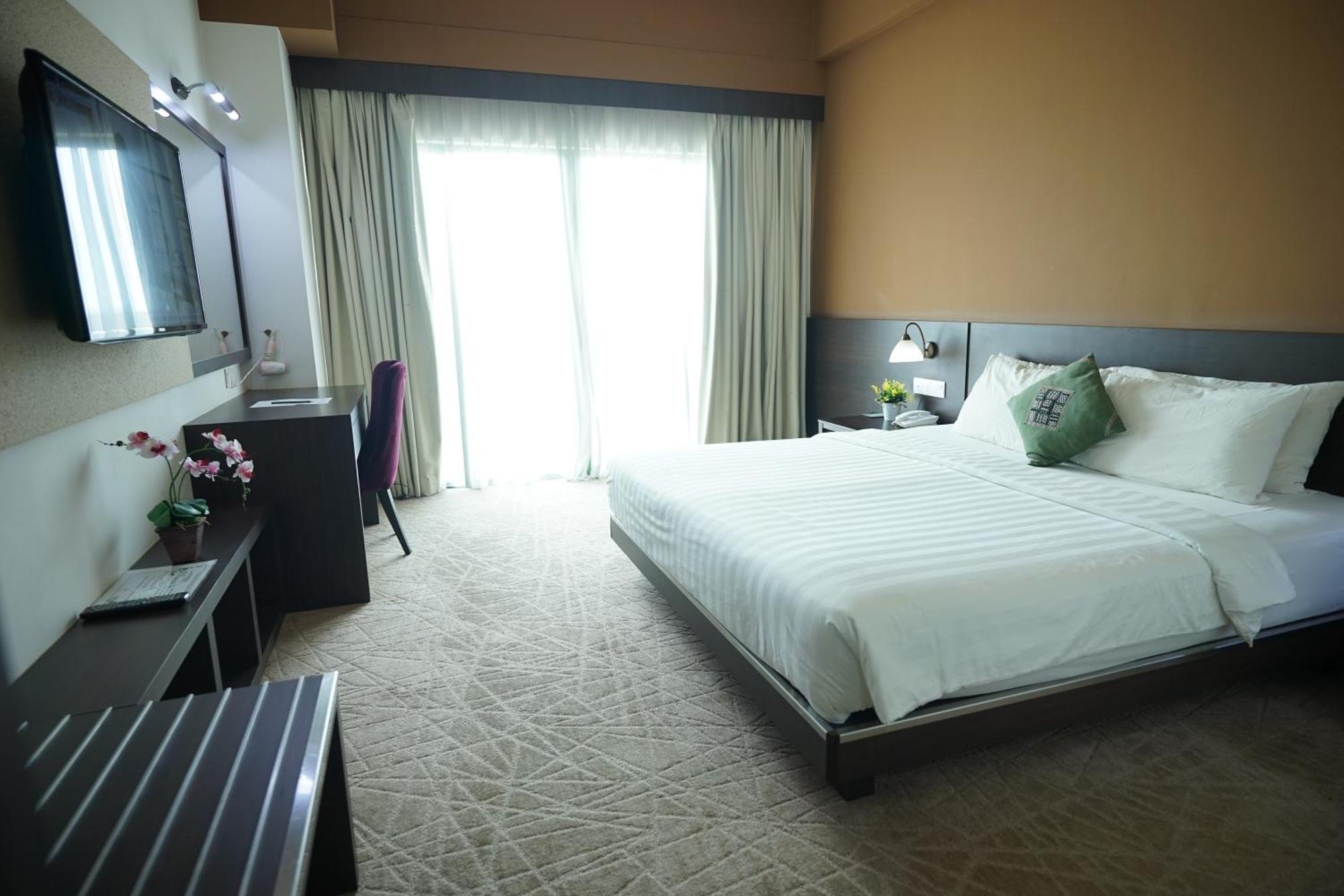 Swan Garden Hotel Malacca Exterior foto